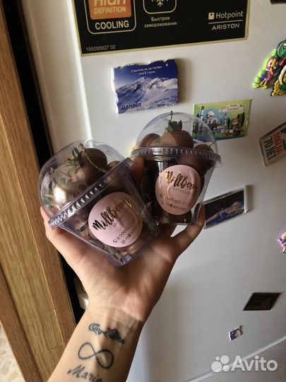 Клубника/черешня в шоколаде