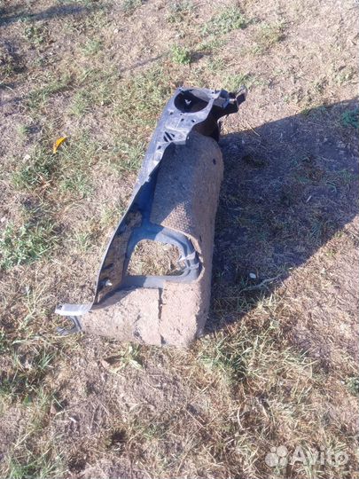 Обшивка багажника правая Toyota Corolla ee111