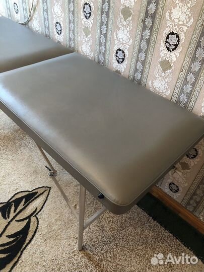 Массажная кушетка