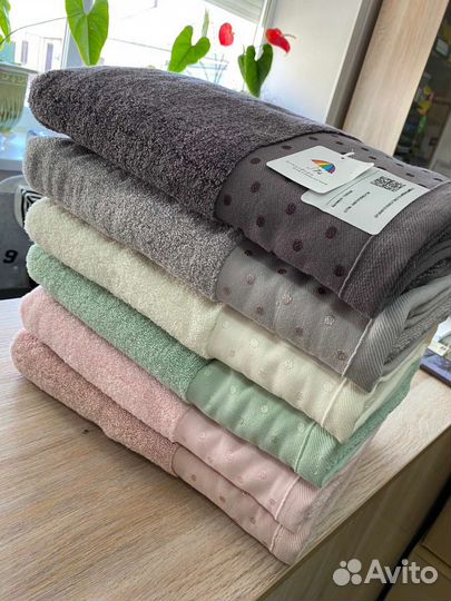 Полотенца в ассортименте