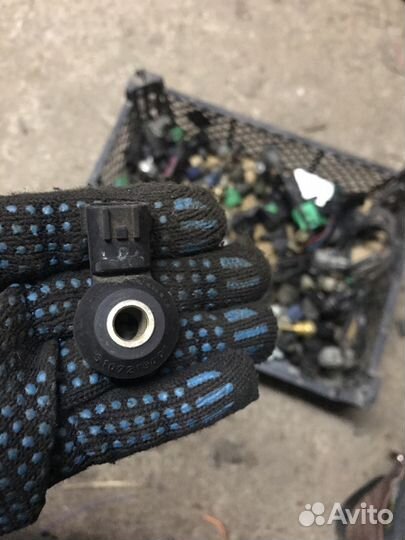 Датчик детонации Nissan 220604M500 QG15 QG16 QG18