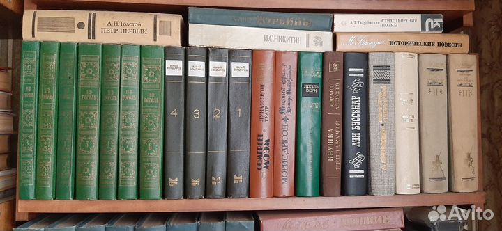 Книги из домашней библиотеки, список в объявлении