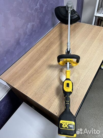 Триммер аккумуляторный dewalt