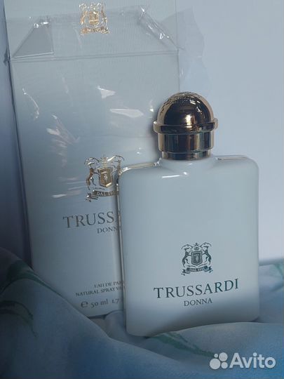 Туалетная вода женская trussardi
