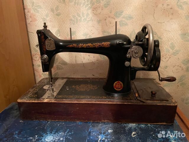 Старинная швейная машинка 1932-1937г