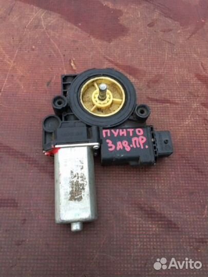 Мотор стеклоподъемника задний правый Fiat Grande