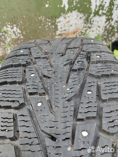 Nokian Tyres Hakkapeliitta 7 2.25/75 R17 27C