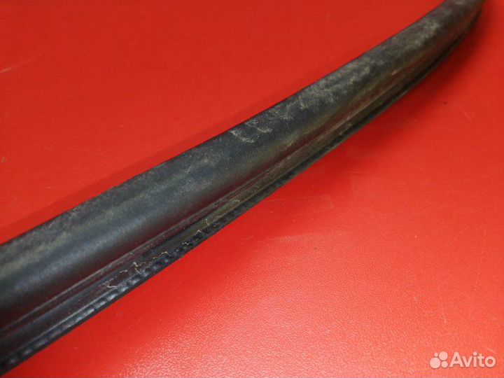 Уплотнитель дверного проёма передний левый Hyundai