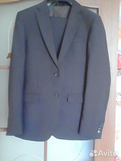 Продам костюм