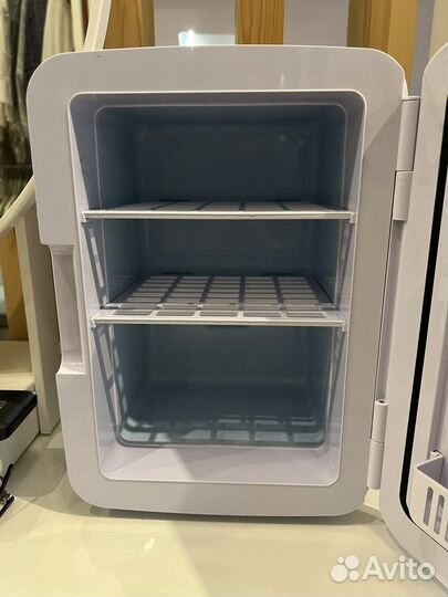 Холодильник для косметики cool box beauty