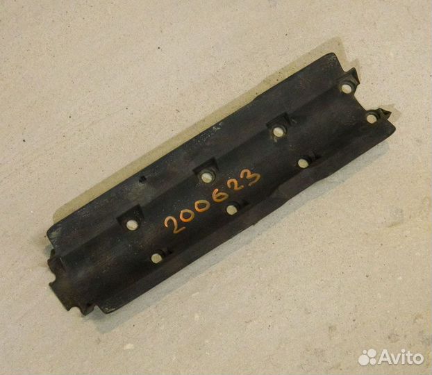 Маслоотражатель Audi 80