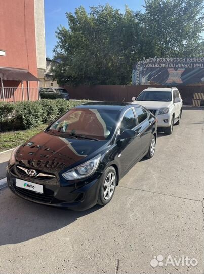 Hyundai Solaris 1.4 AT, 2011, 74 000 км