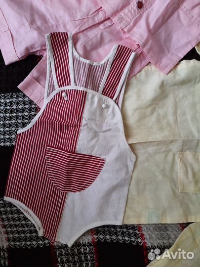 Пакет с детскими вещами