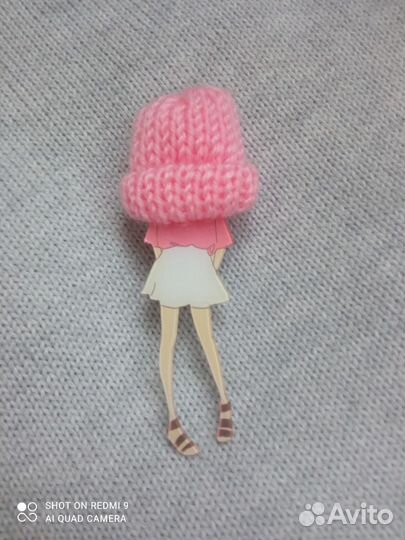 Брошь Значок Новый