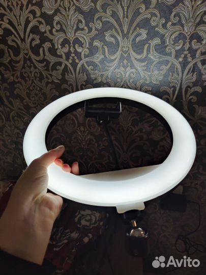Кольцевая лампа 30 см с держателем и пультами упр