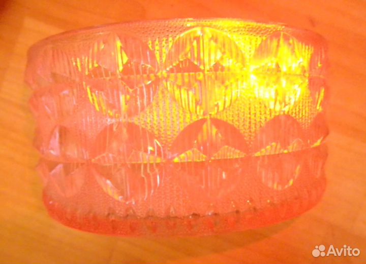 Светильники, плафоны, держатели,уголки