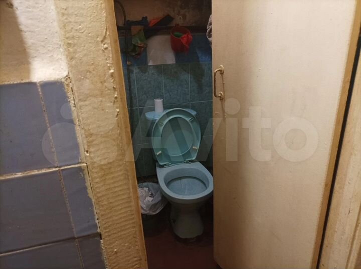 Комната 12 м² в 8-к., 6/9 эт.