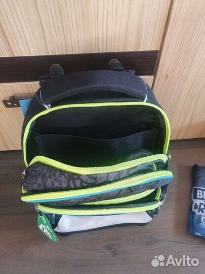 Рюкзак школьный для мальчика новый