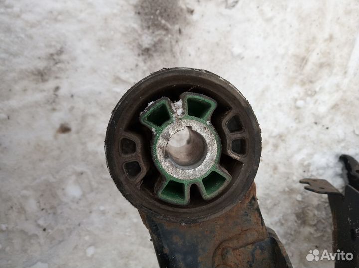 Задняя балка Land Rover Discovery Sport 2014