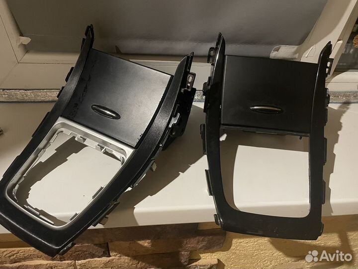 Центральная консоль с крышкой