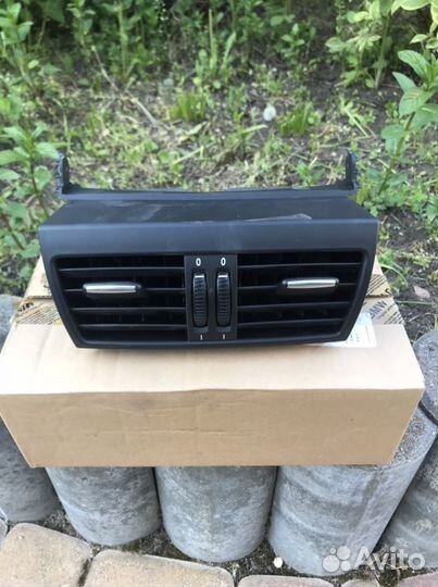 Дефлектор воздуховода задний бмв Х5 Е70 б/у