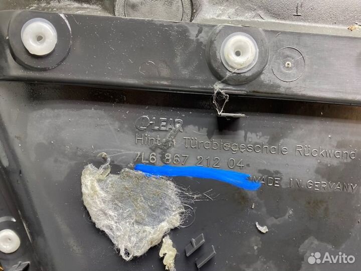 Обшивка двери задней правой Volkswagen Touareg