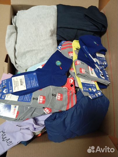 Бронь Коробка одежды женской и на мальчика