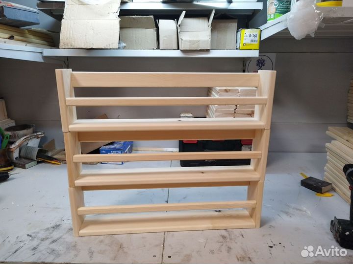 Полка для книг монтессори