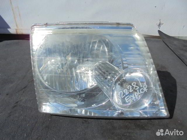 Фара правая Ford Explorer 3