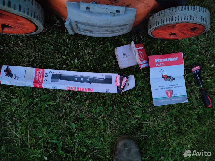 Газонокосилка бензиновая самоходная бу