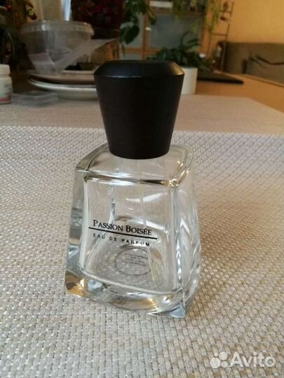 Флакон от духов от фирмы P Frapin & Co