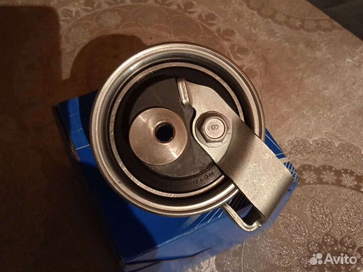 Натяжной ролик на 1.8Т Фольксваген Пассат