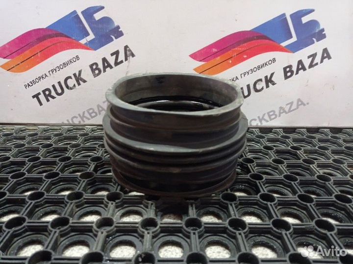 Патрубок воздушного фильтра Man TGX