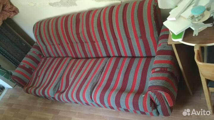 Продам диван и 2 кресла