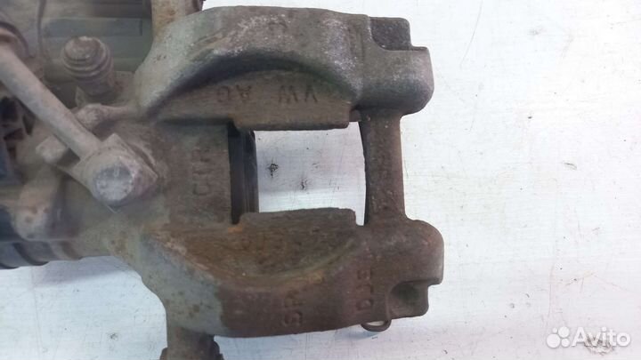 Суппорт задний левый Volkswagen Tiguan 2