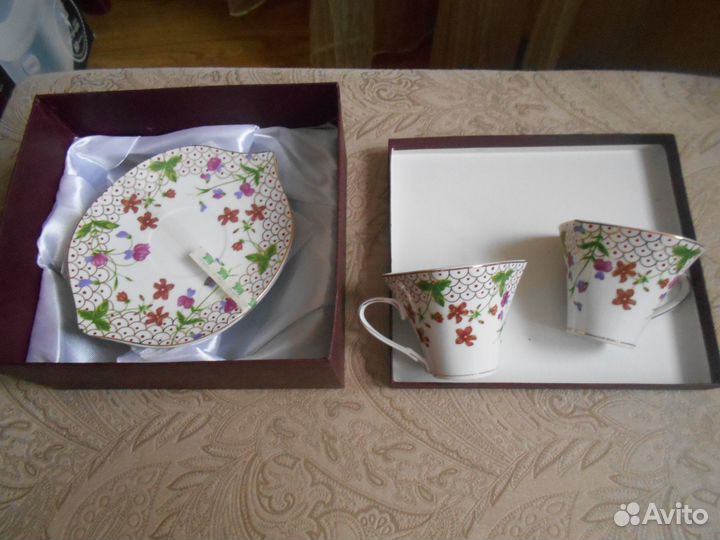 Чайные чашки с блюдцами (подарочный набор)