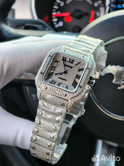 Часы с камнями Cartier Santos