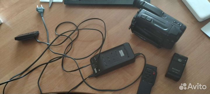 Видеокамера sony handycam video 8 ccd-tr550e