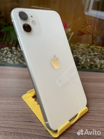 iPhone 11, 64 ГБ