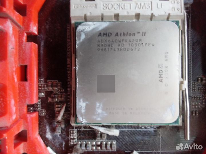 Материнская плата с процессором и памятью