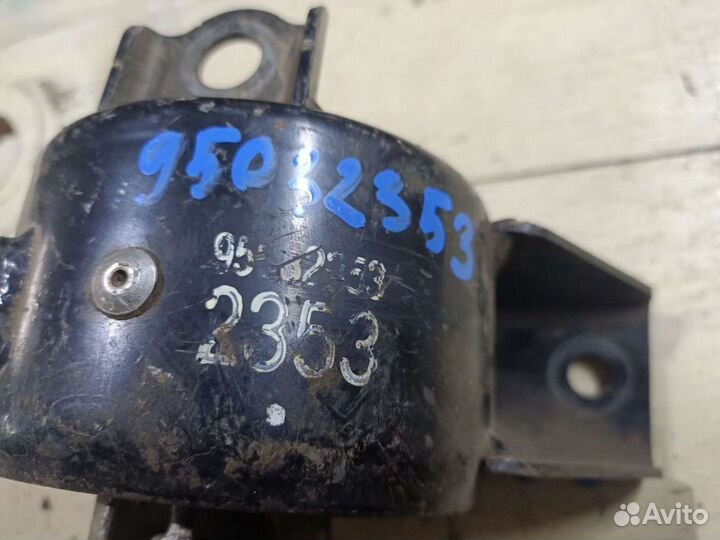 Опора двигателя Chevrolet Aveo т300