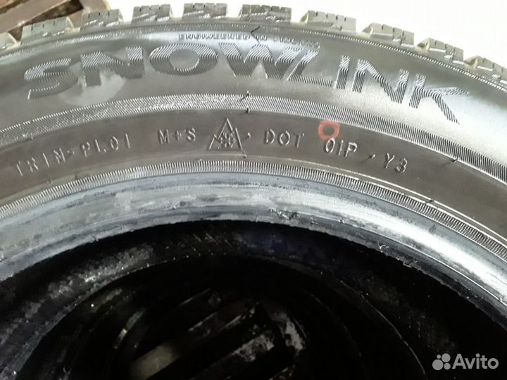 Triangle Snowlink TWT02 215/55 R16 97R