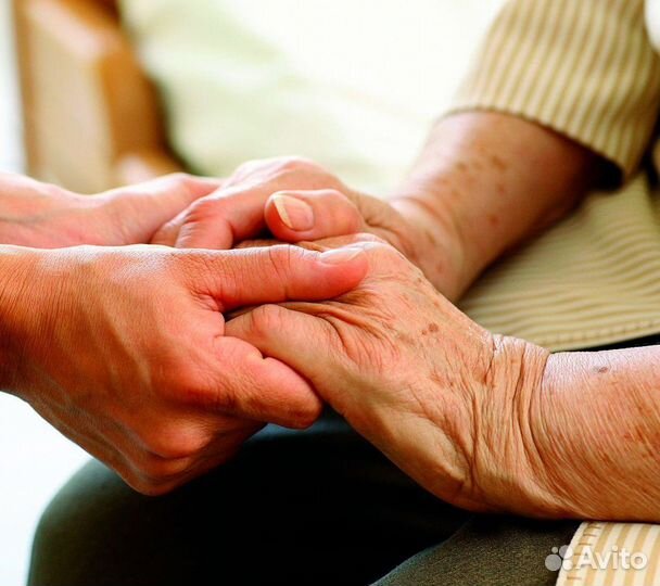 Сиделка за пожилым