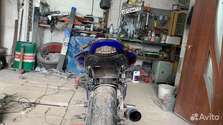 Honda cbr400rr