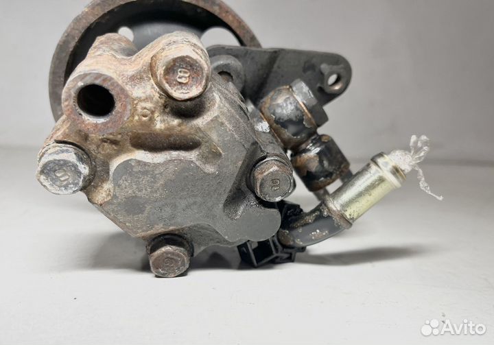 Насос гур Nissan Maxima A33