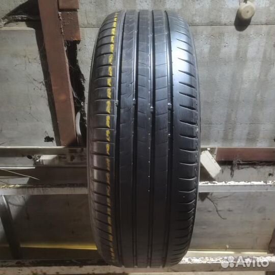 Bridgestone Alenza 001 225/60 R18