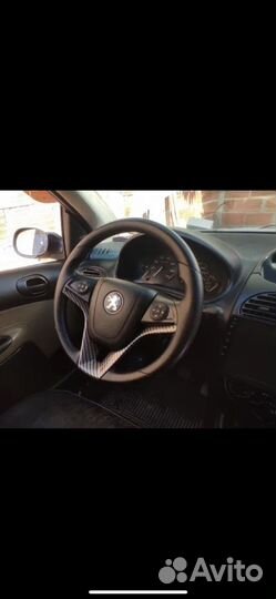 Кнопки управления магнитолой на руль