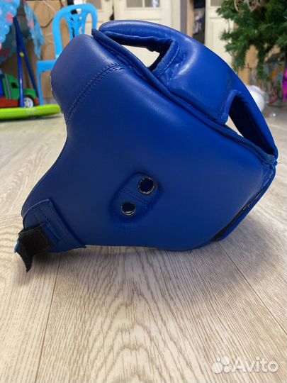 Боксерский шлем adidas