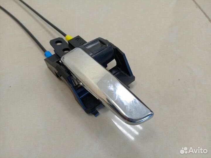 Ручка двери внутренняя передняя левая Mitsubishi