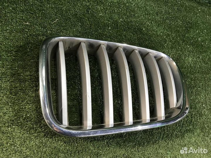 Решетка радиатора левая BMW X3 F25 (2014-2017)